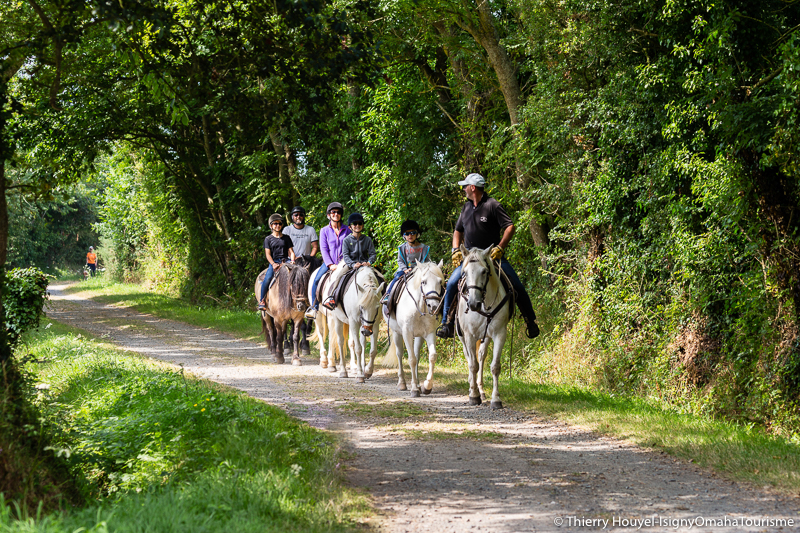 Promenade à Cheval dans les chemins d'Isigny Omaha Promenade à Cheval dans les chemins d'Isigny Omaha
